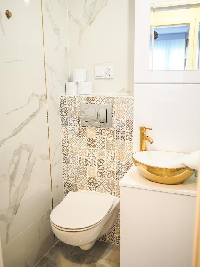 Apartel Krolikarnia Varsovie Extérieur photo